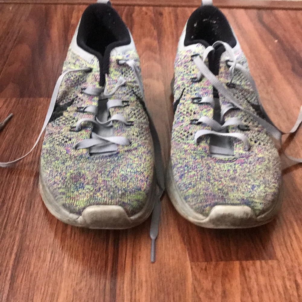 Nike sneakers 👟
